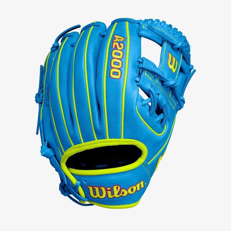 Wilson Fall 2024 A2000 1786 11.5 Infield Baseball Glove 11.5 RIGHT HAND THROW