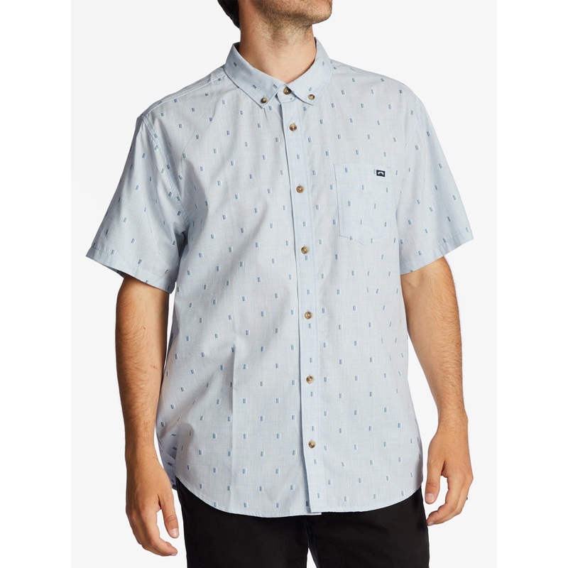 All Day Jacquard Short Sleeve Buttondown Shirt SM BLUE HAZE (BN4)