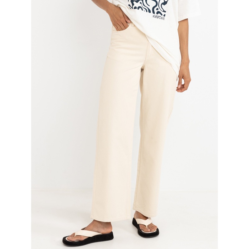 Beyond Relaxed Pants 04 CREAM