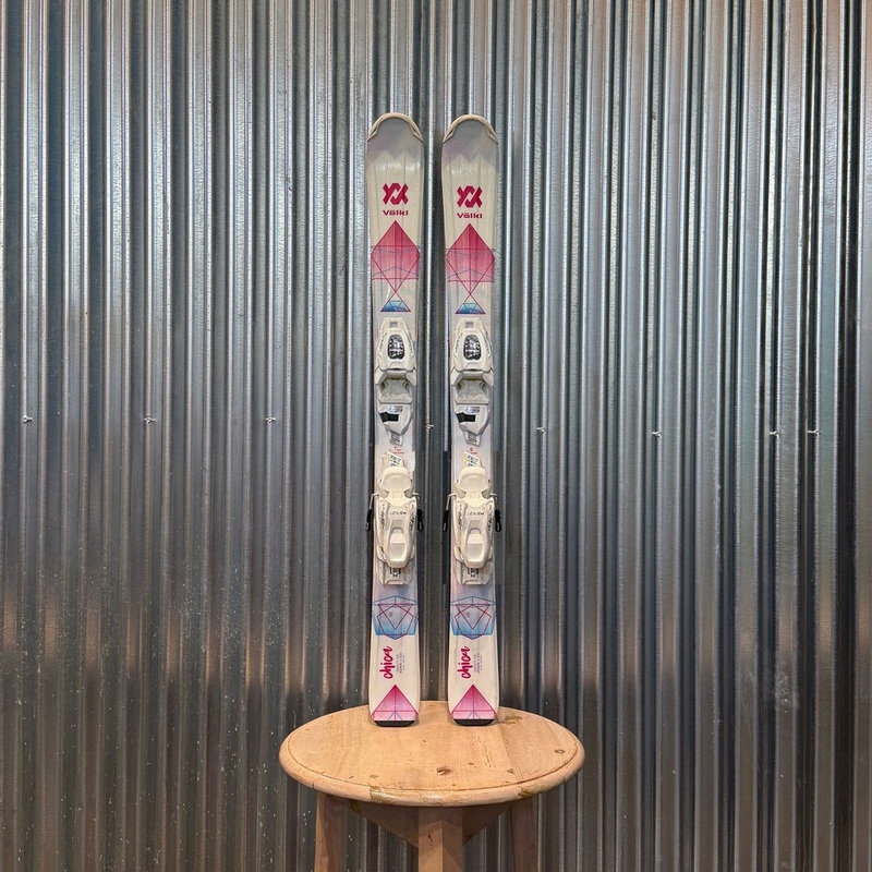 Volkl Chica Kid’s Skis w/ Marker 4.5 GW Bindings – USED 100cm Marker 4.5 GW White