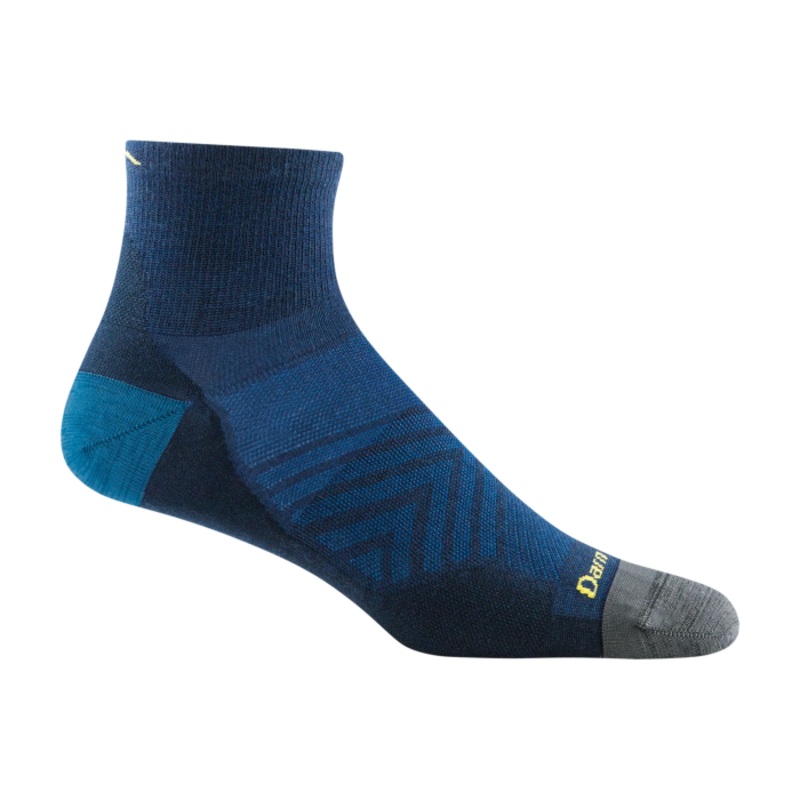 Darn Tough Men’s Run Quarter No Cushion Ultra-Lightweight Running Socks