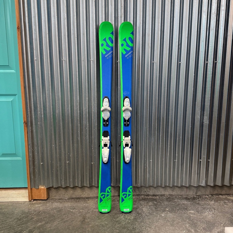 Rossignol Experience Pro Kid’s Skis w/ Look Kid X Bindings – USED 140cm Look Kid X – White