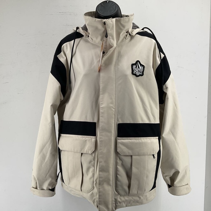 Volcom Women’s Gore-Tex Insulated Jacket S White/Black Used